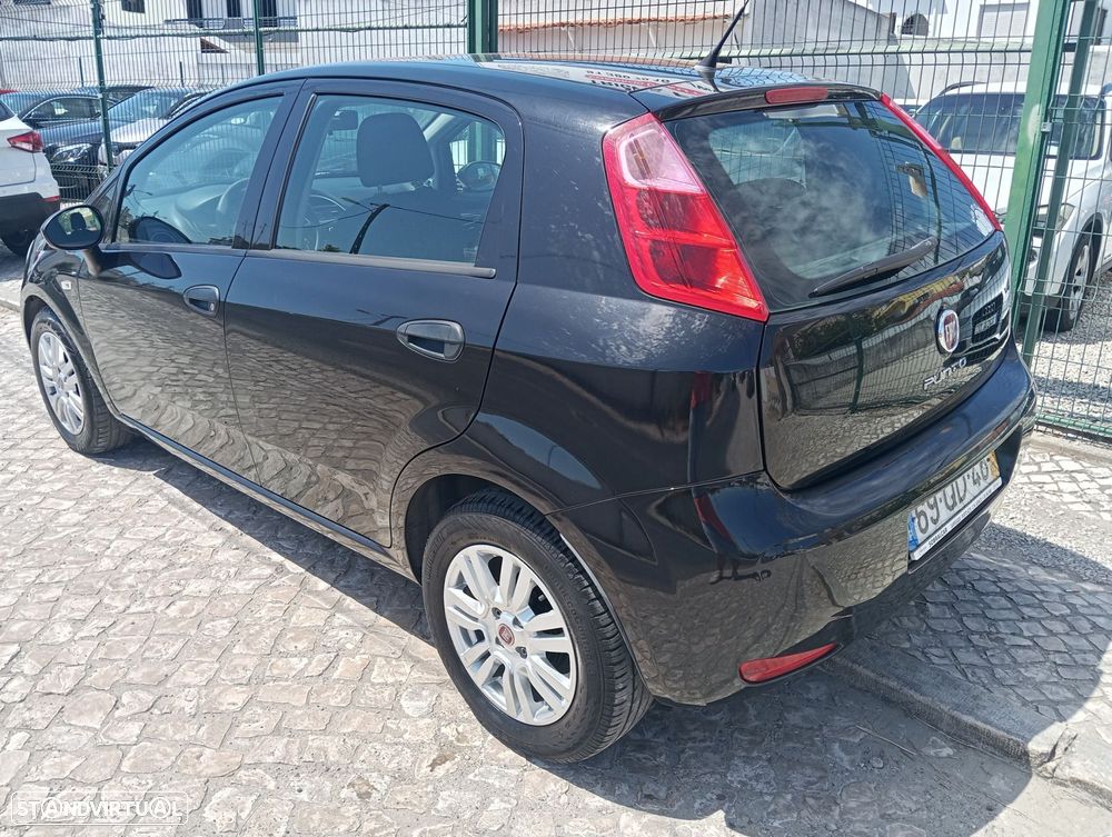 Fiat Punto 1.2 Lounge S&S - 3