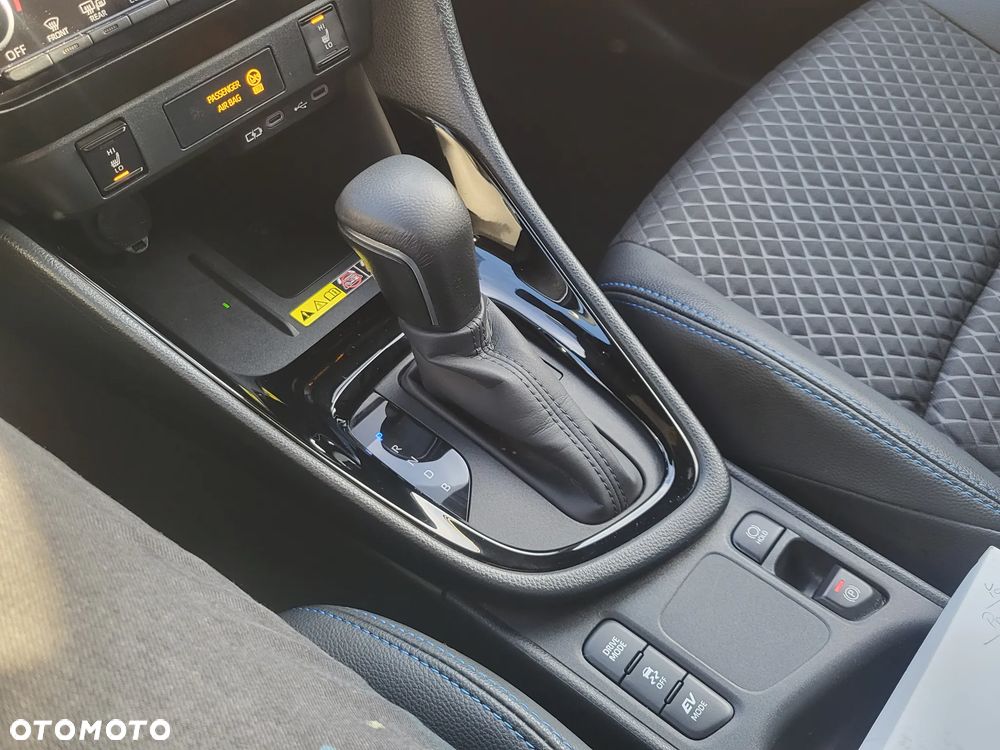 Toyota Yaris Hybrid 1.5 Premiere Edition - 25