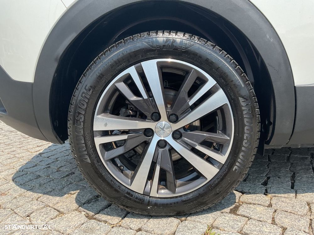 Peugeot 3008 1.6 Hybrid4 Allure e-EAT8 - 18