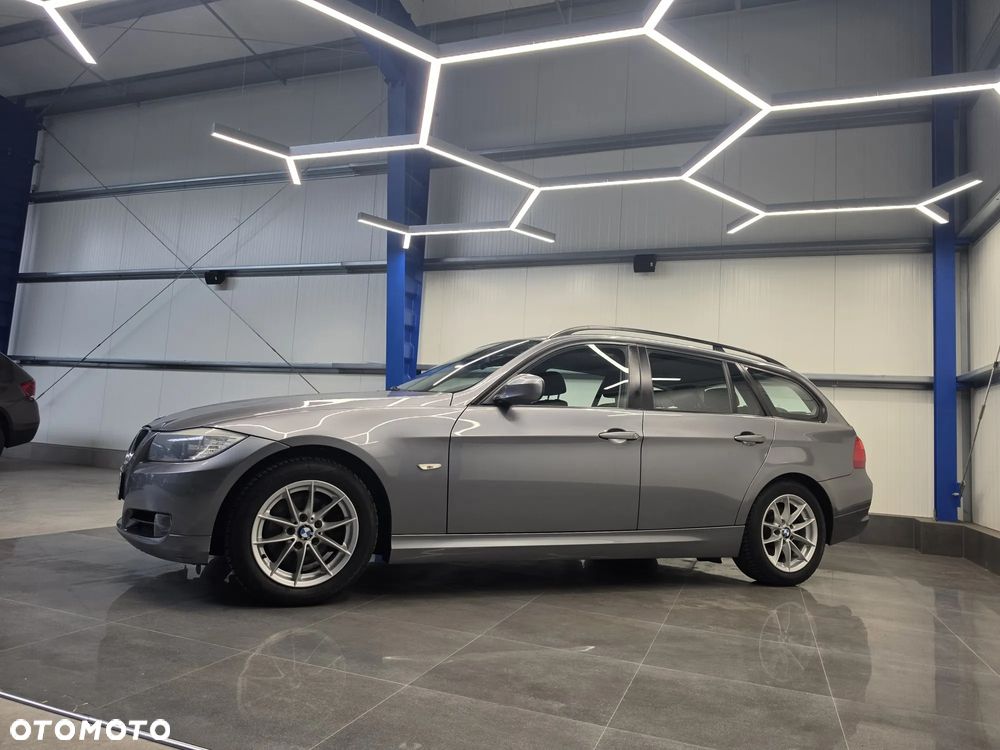 BMW Seria 3 318d DPF - 3