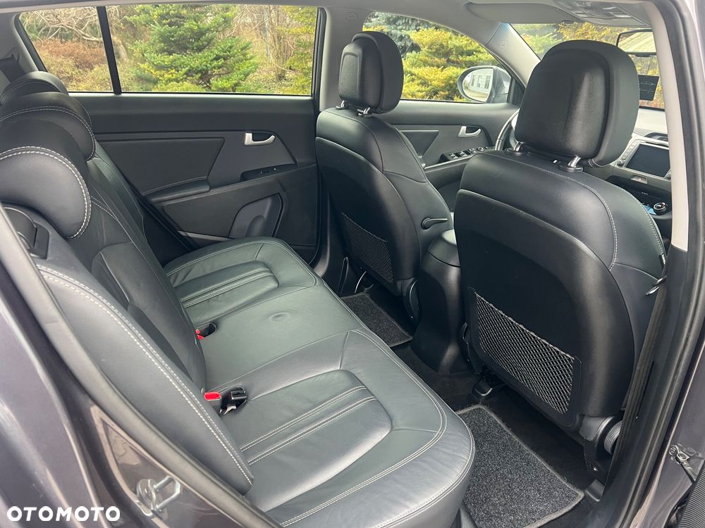 Kia Sportage 1.7 CRDI 2WD ISG Dream-Team Edition - 26