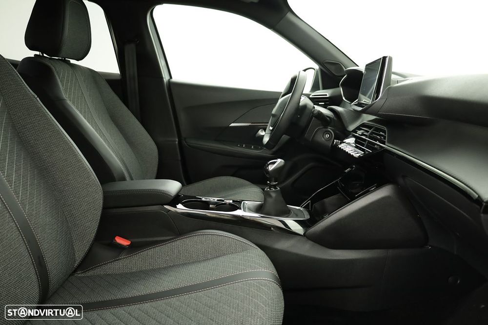 Peugeot 2008 1.2 PureTech Allure - 22