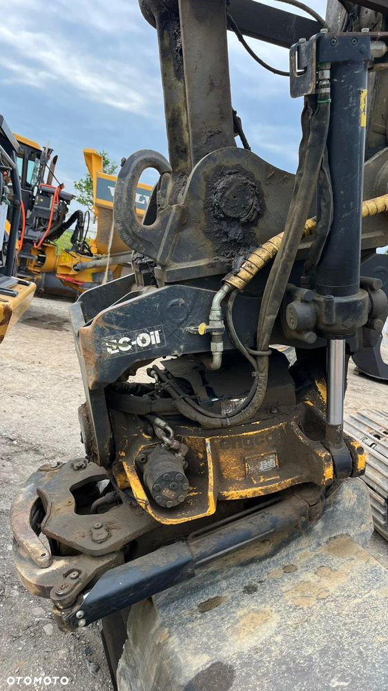 Volvo Ec250 - 6