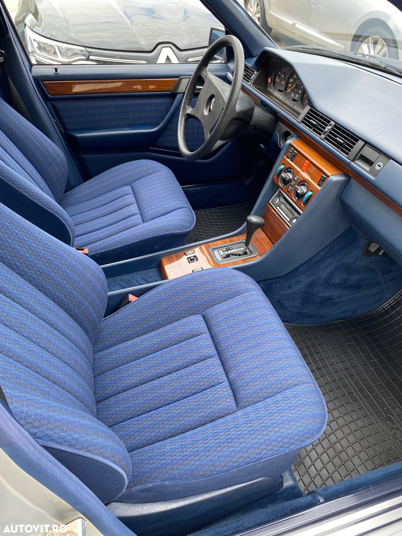 Mercedes-Benz W124 - 27