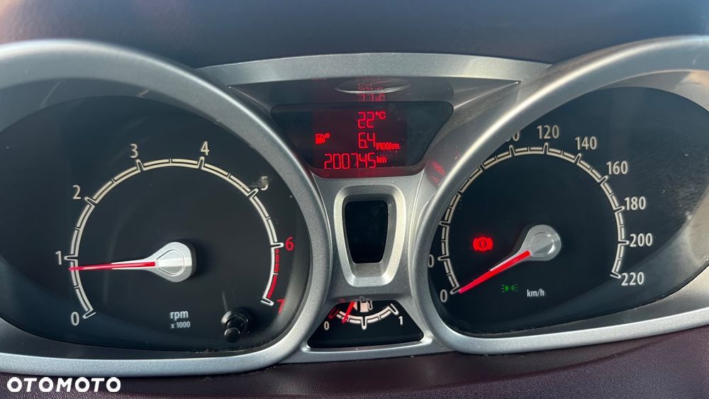 Ford Fiesta 1.25 Platinium X - 26