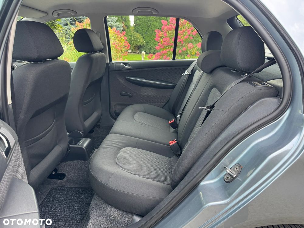 Skoda Fabia 1.4 16V Ambiente - 31