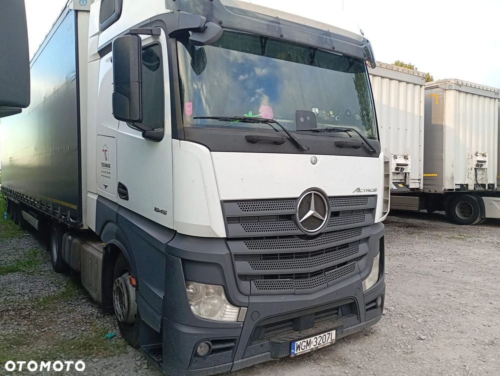 Mercedes-Benz Actros - 2