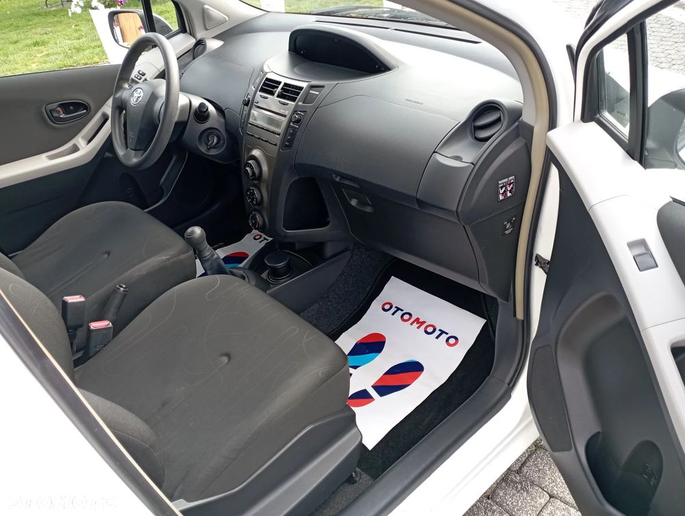 Toyota Yaris 1.0 Luna - 15