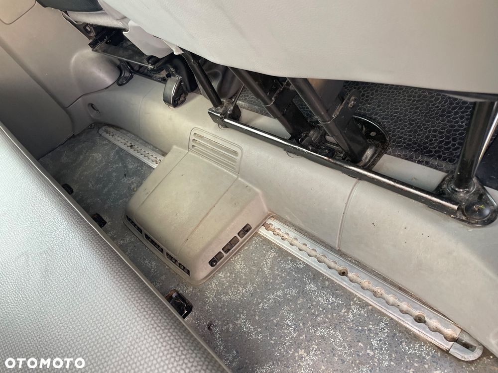 Renault Trafic Passenger Expression - 27