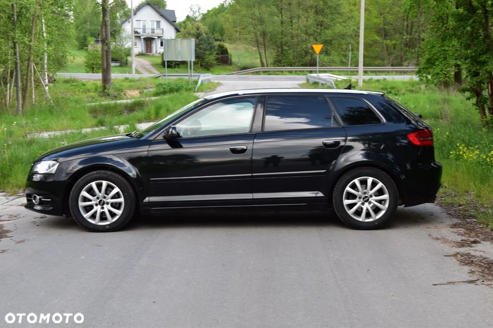 Audi A3 Sportback 2.0 TDI DPF quattro Attraction - 11