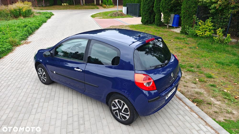Renault Clio 1.2 16V Dynamique - 12