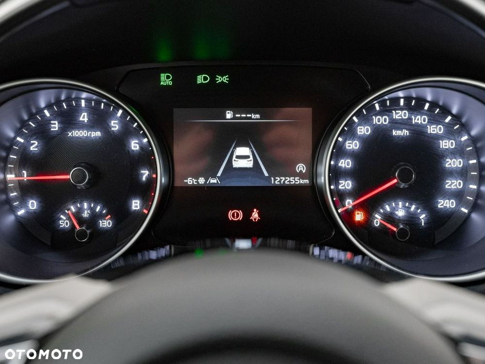 Kia Ceed 1.5 T-GDI M - 12