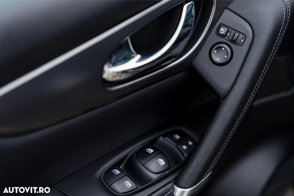 Nissan Qashqai 1.6 DCI Xtronic TEKNA+ - 34