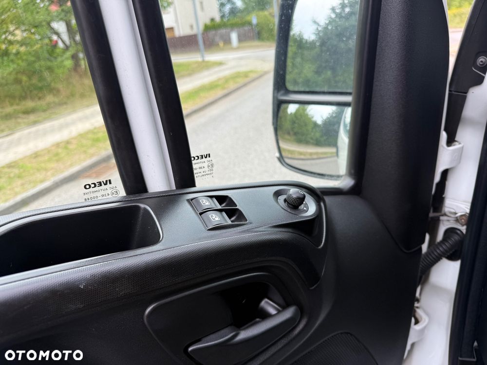 Iveco Daily35S17 - 11