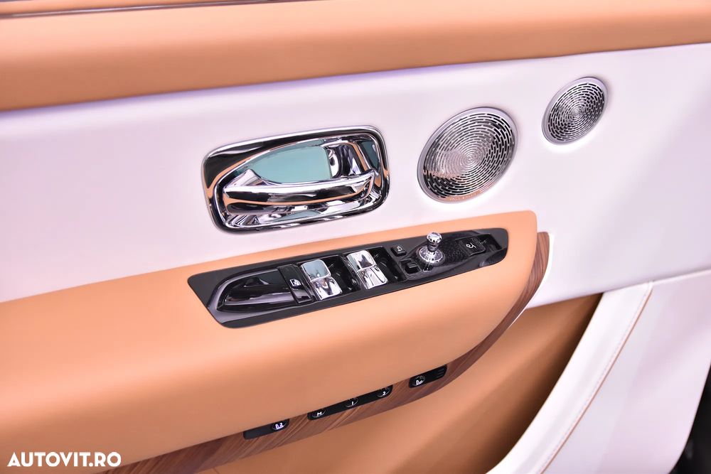Rolls-Royce Cullinan - 14