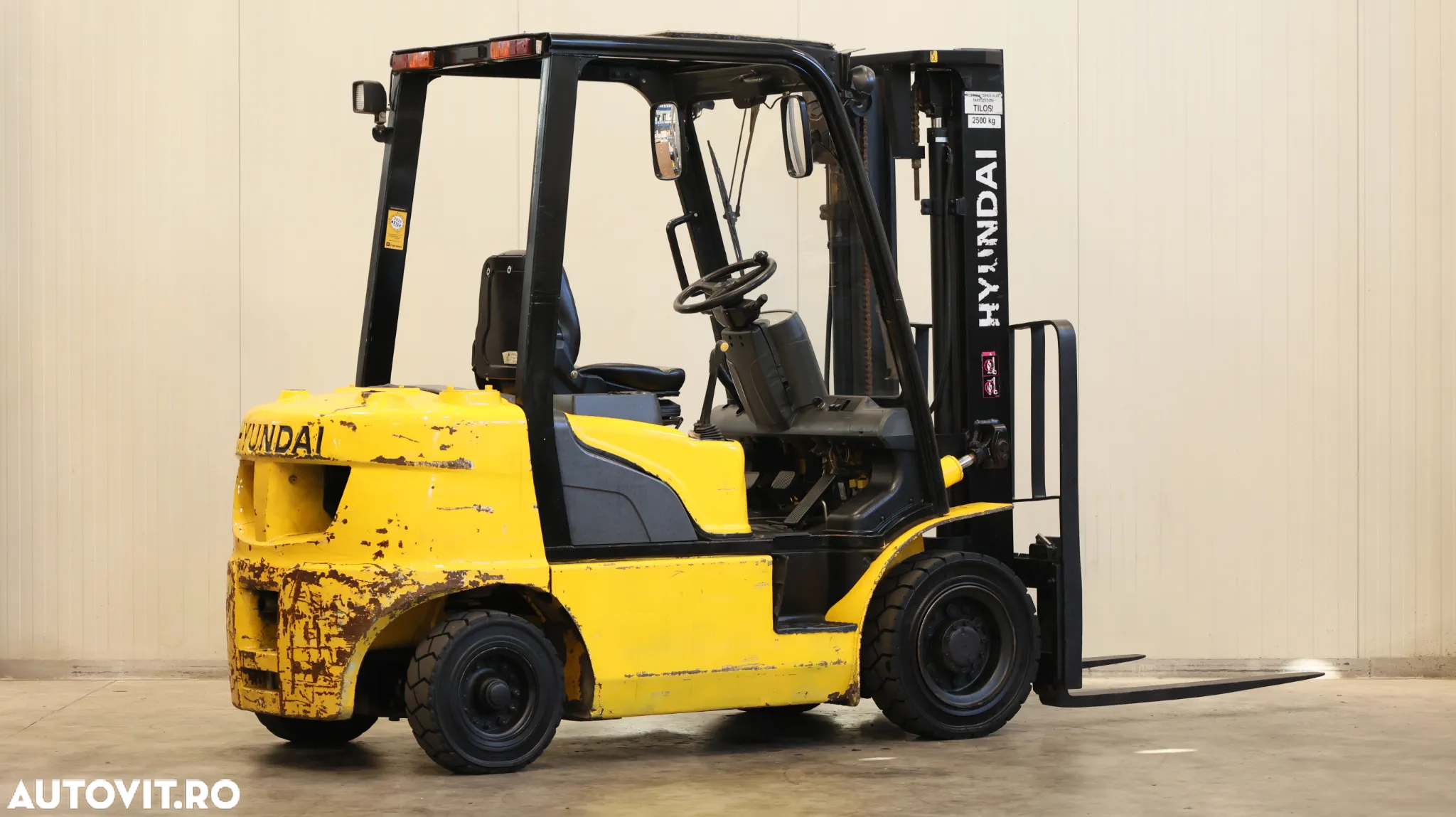 Hyundai 25D-7E - 3