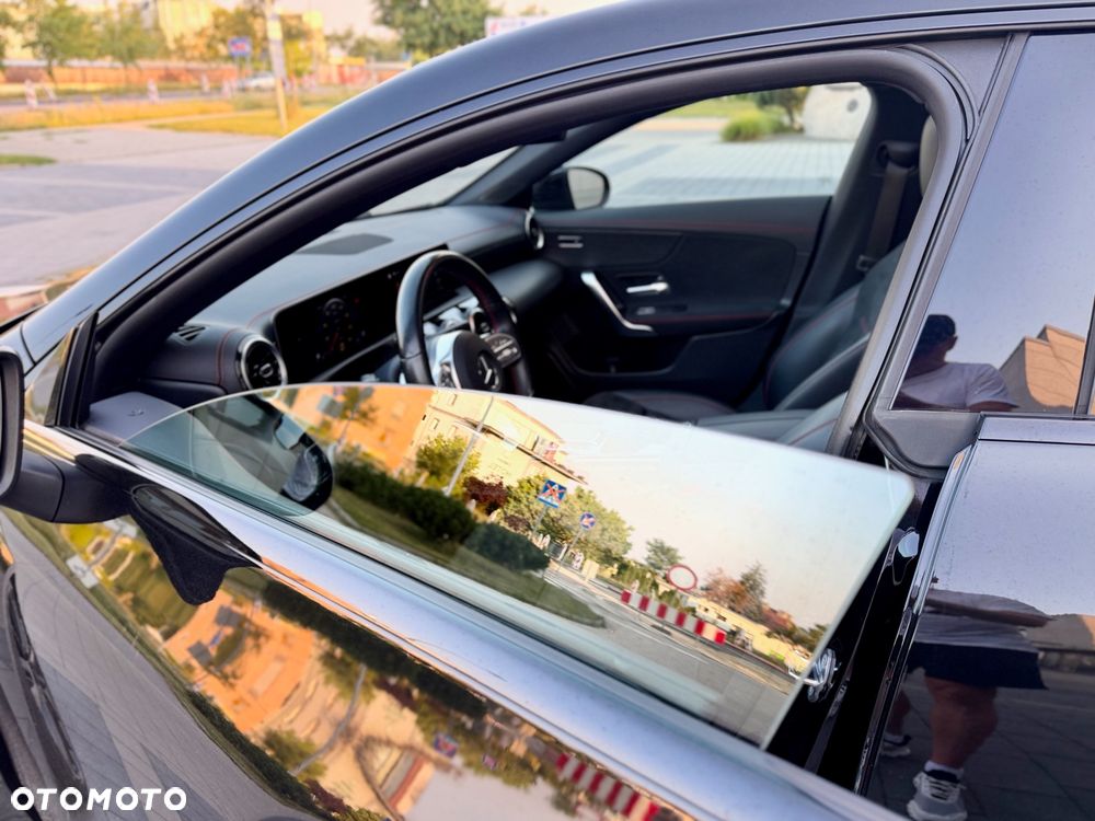 Mercedes-Benz CLA 200 AMG Line 7G-DCT - 13