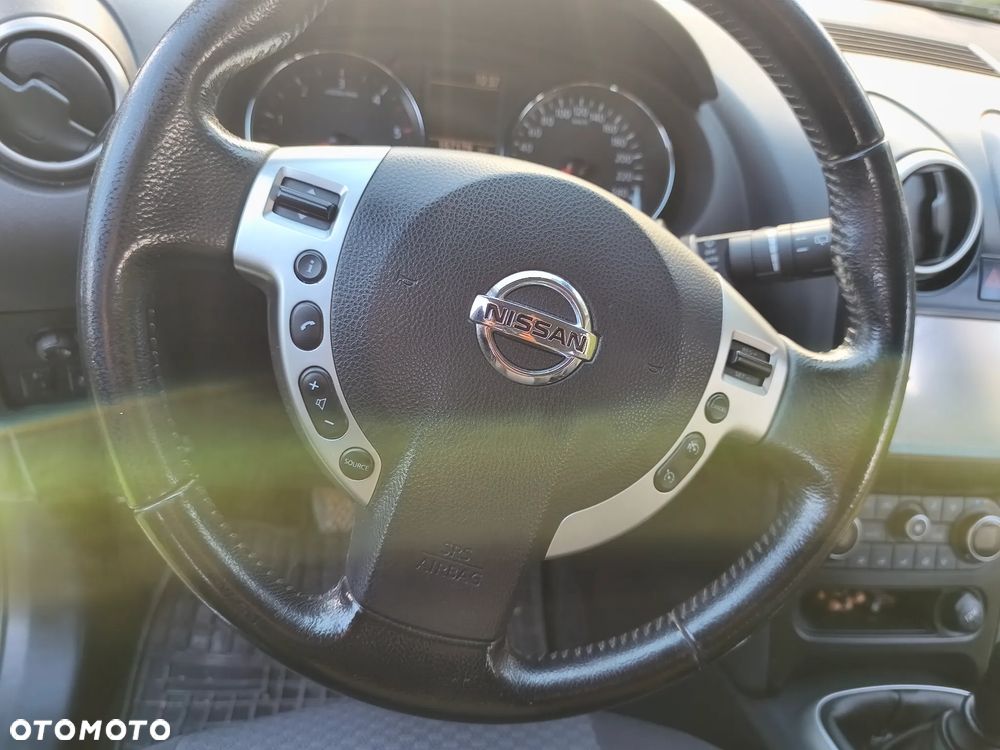 Nissan Qashqai - 11