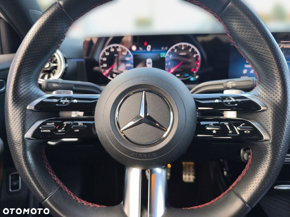 Mercedes-Benz Klasa A 2022