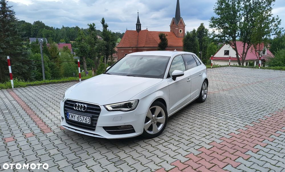 Audi A3 Sportback - 1