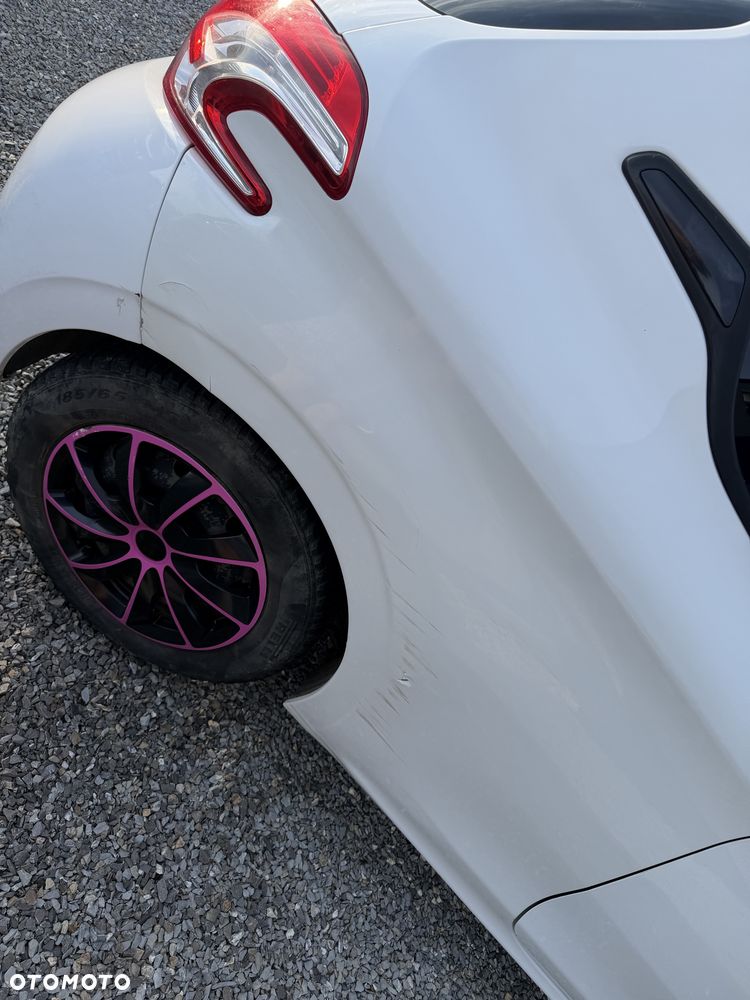 Peugeot 208 - 5