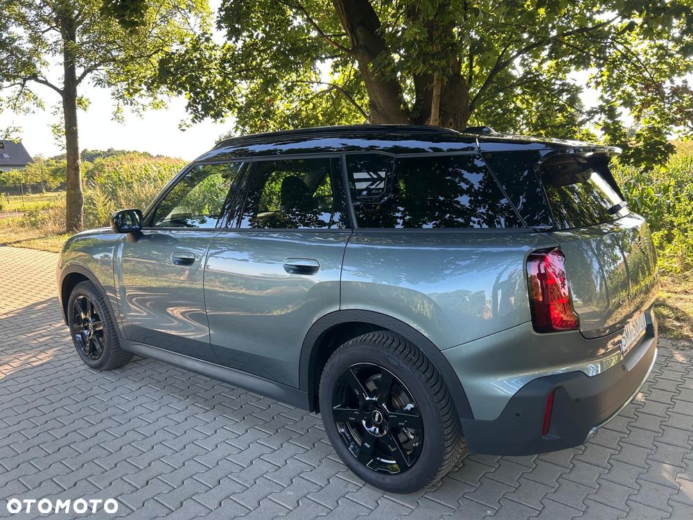 MINI Countryman S ALL4 Favoured Trim - 4
