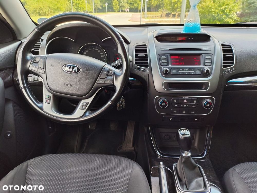 Kia Sorento - 9