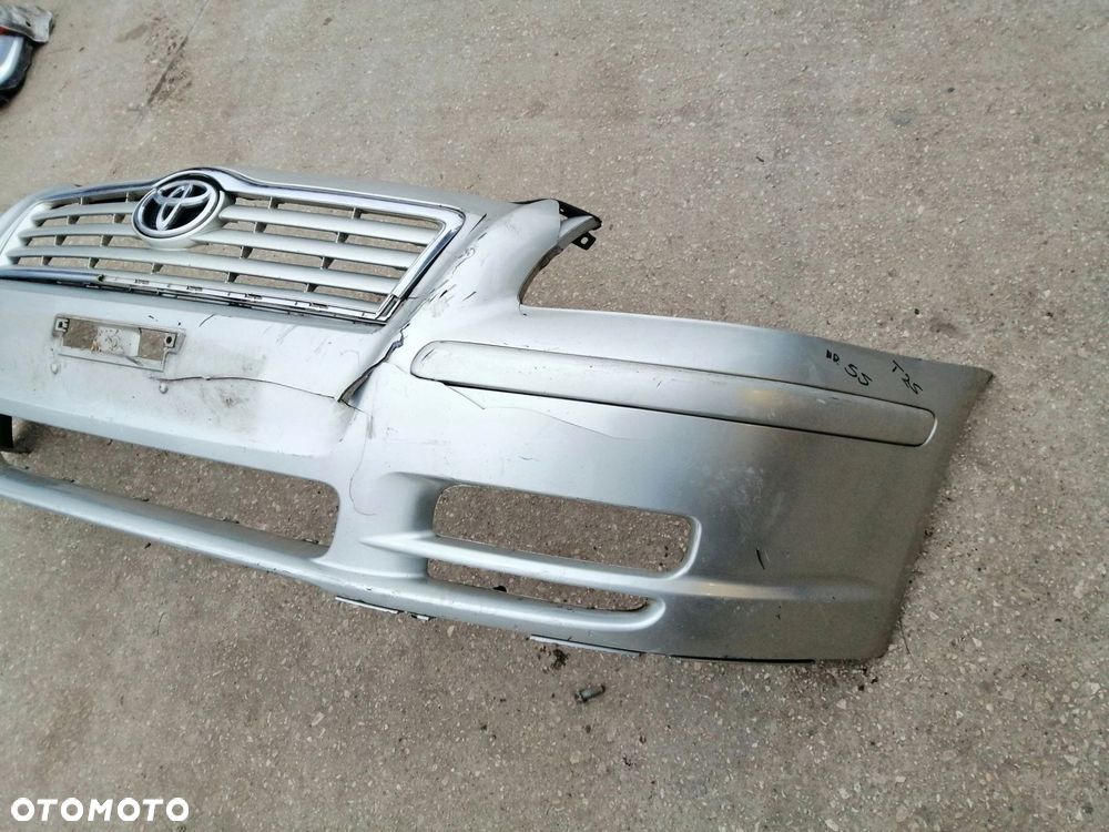 Toyota AVENSIS T25 zderzak przód przedni - 4