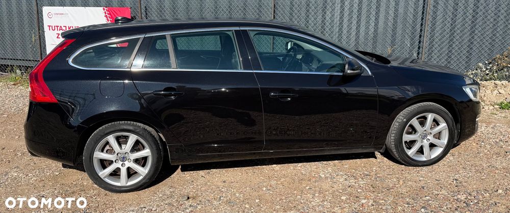 Volvo V60 D4 Drive-E Momentum - 3