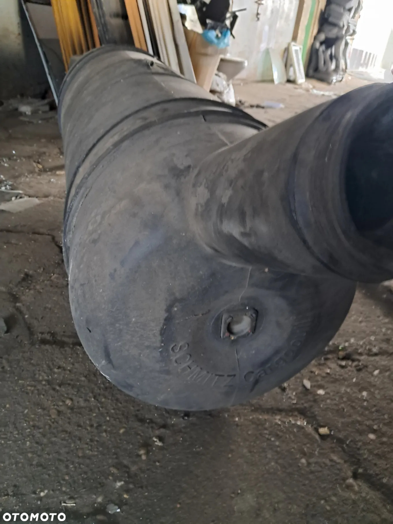 Zbiornik paliwa Kogel Krone Schmitz - 7