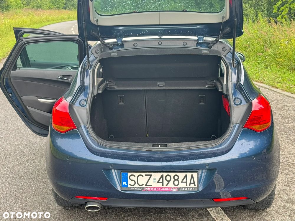 Opel Astra 1.4 T Cosmo - 10