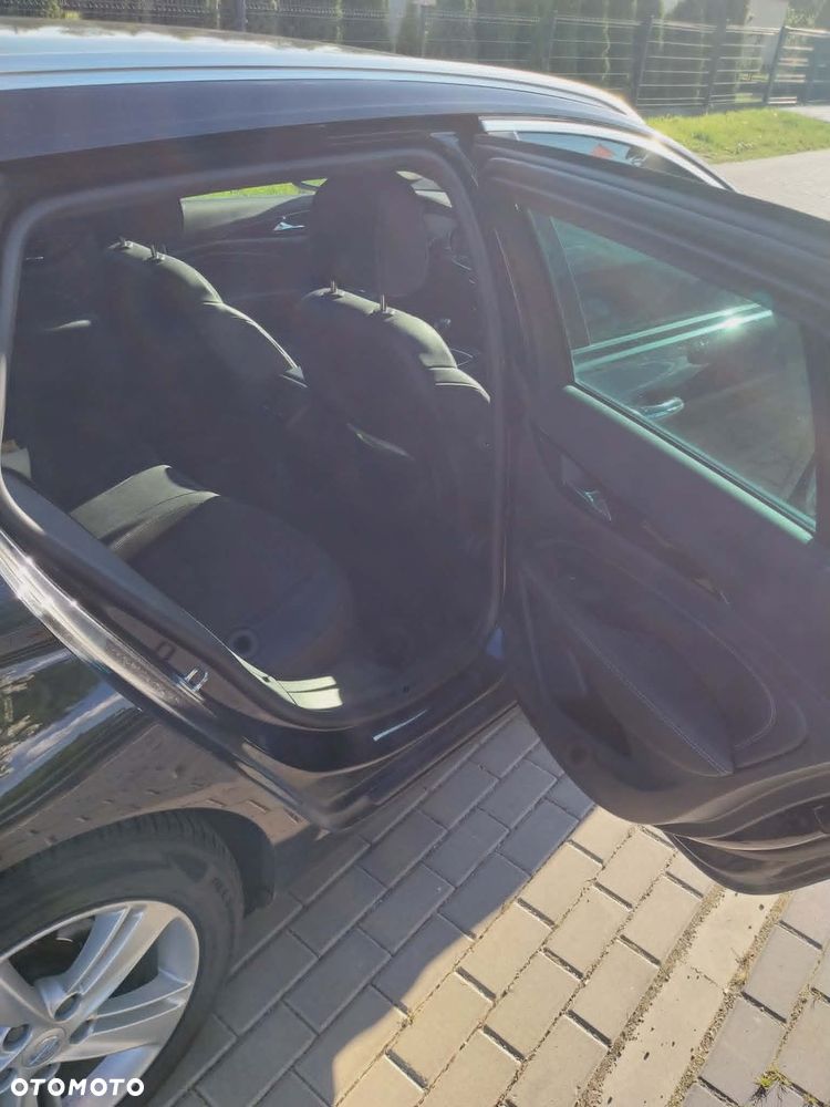 Opel Insignia - 21