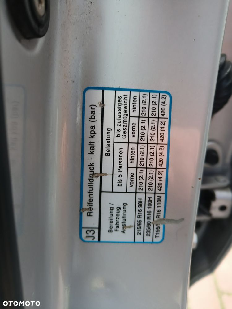 Kia Sportage 2.0 Tour - 9