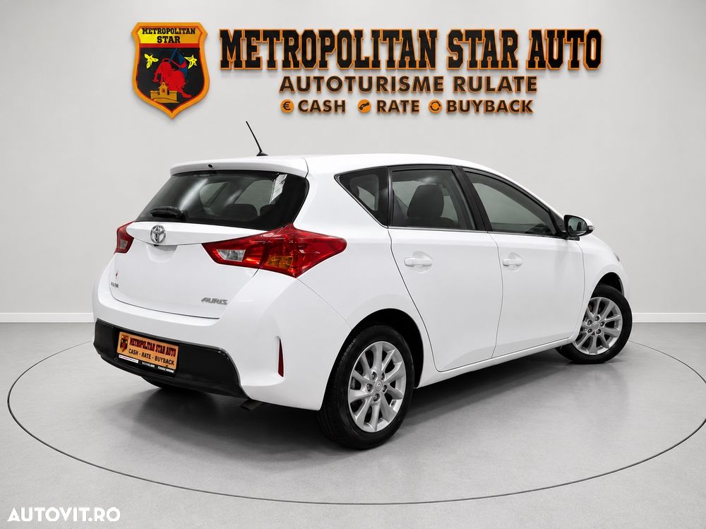 Toyota Auris 1.4 D-4D Luna - 3