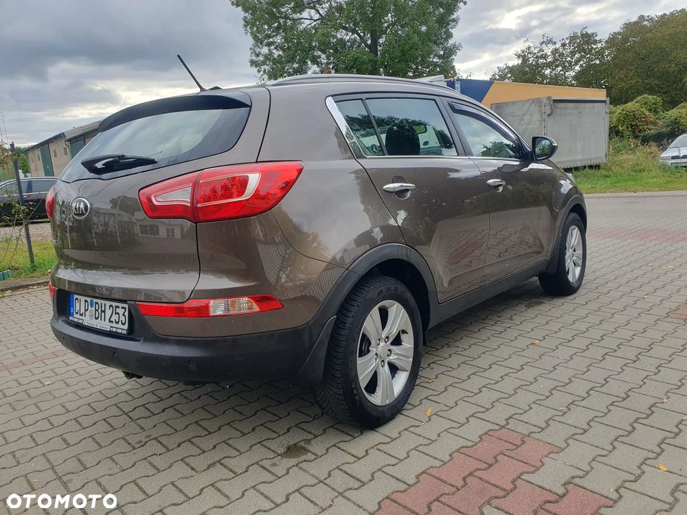 Kia Sportage 1.7 CRDI 2WD ISG Dream-Team Edition - 3