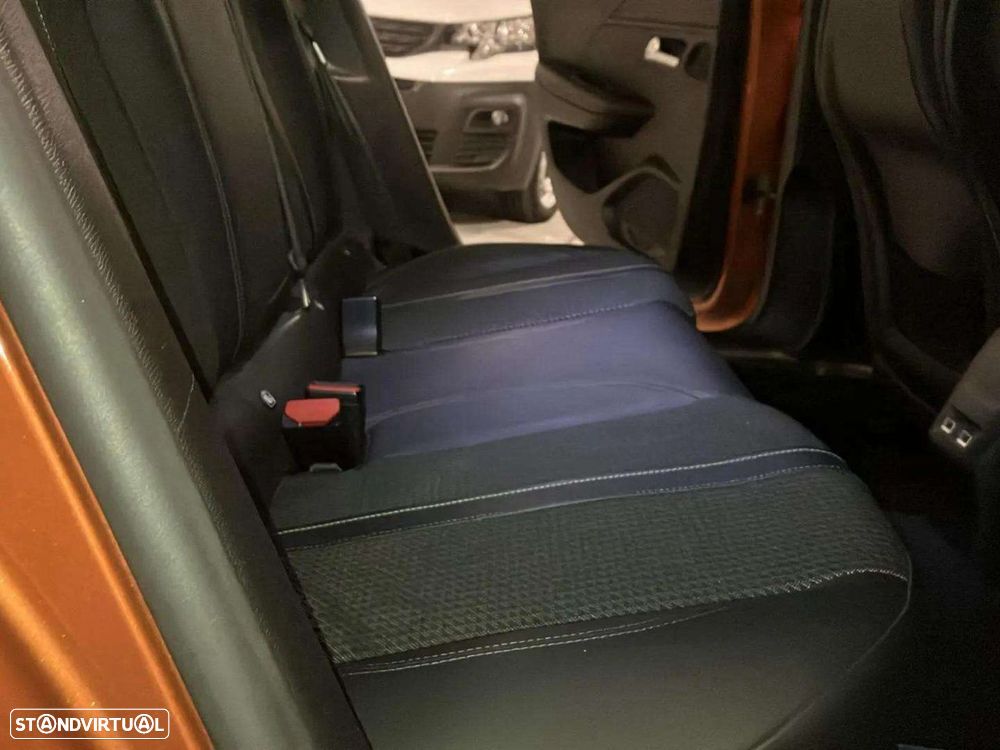 Peugeot 2008 1.5 BlueHDi GT Line EAT8 - 17