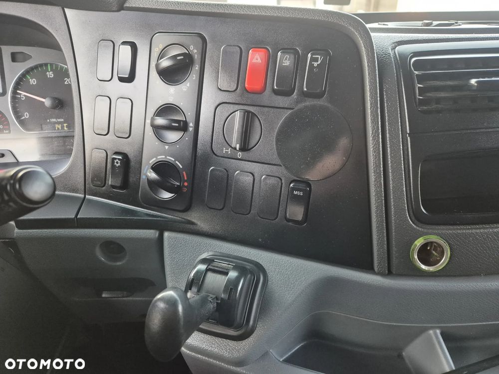 Mercedes-Benz Axor 1833 Chłodnia Mrożnia Winda Euro5 CARRIER SUPRA 950 - 12