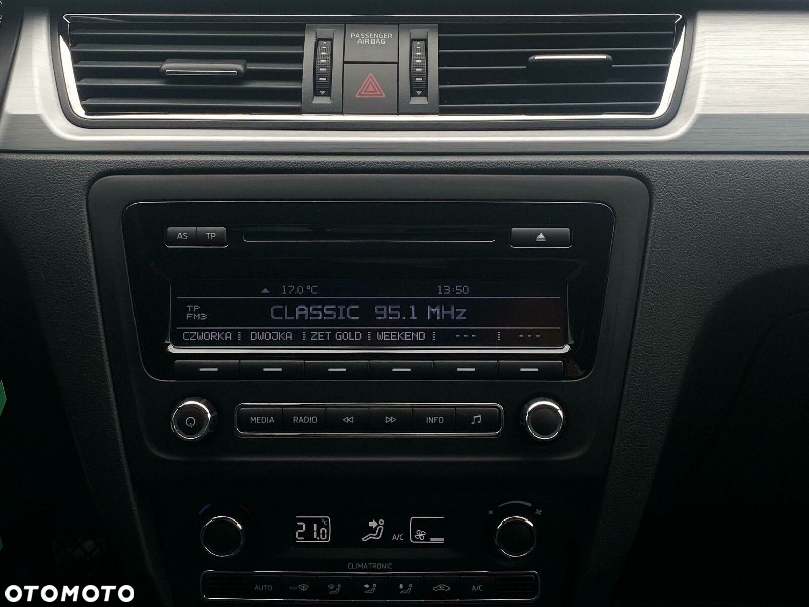 Skoda RAPID 1.2 TSI Elegance - 13