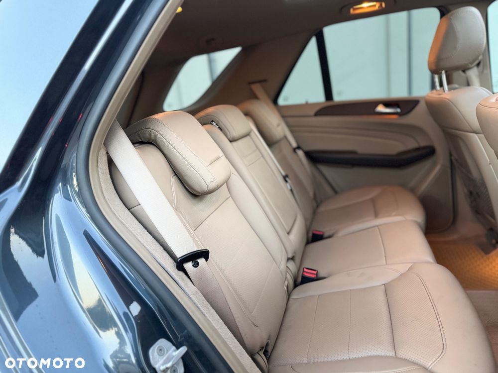 Mercedes-Benz ML 350 BlueTEC 4-Matic - 31