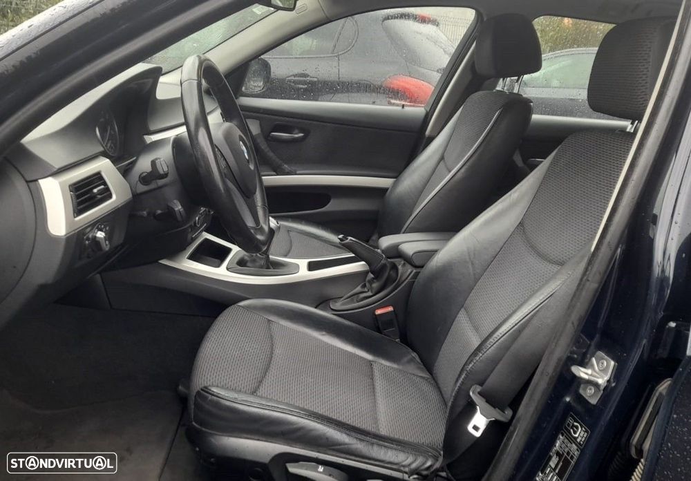 BMW 318 d Touring Sport - 11