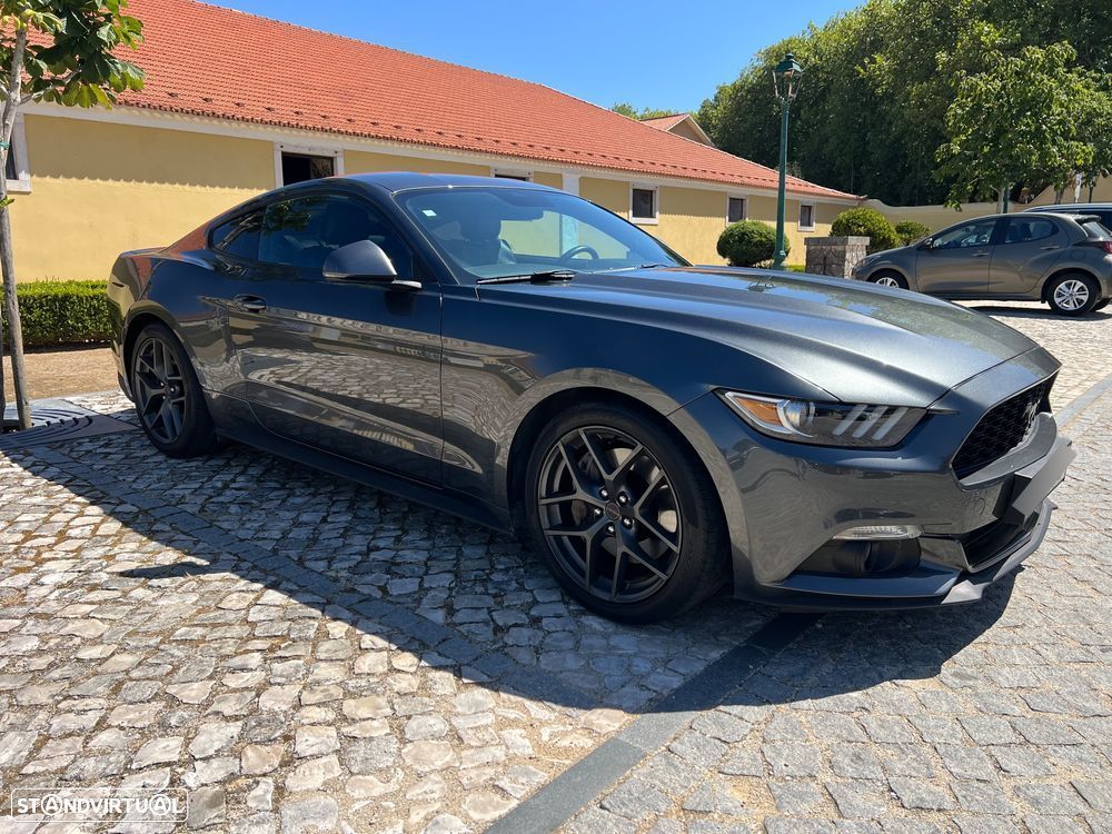 Ford Mustang 2.3 Eco Boost - 4
