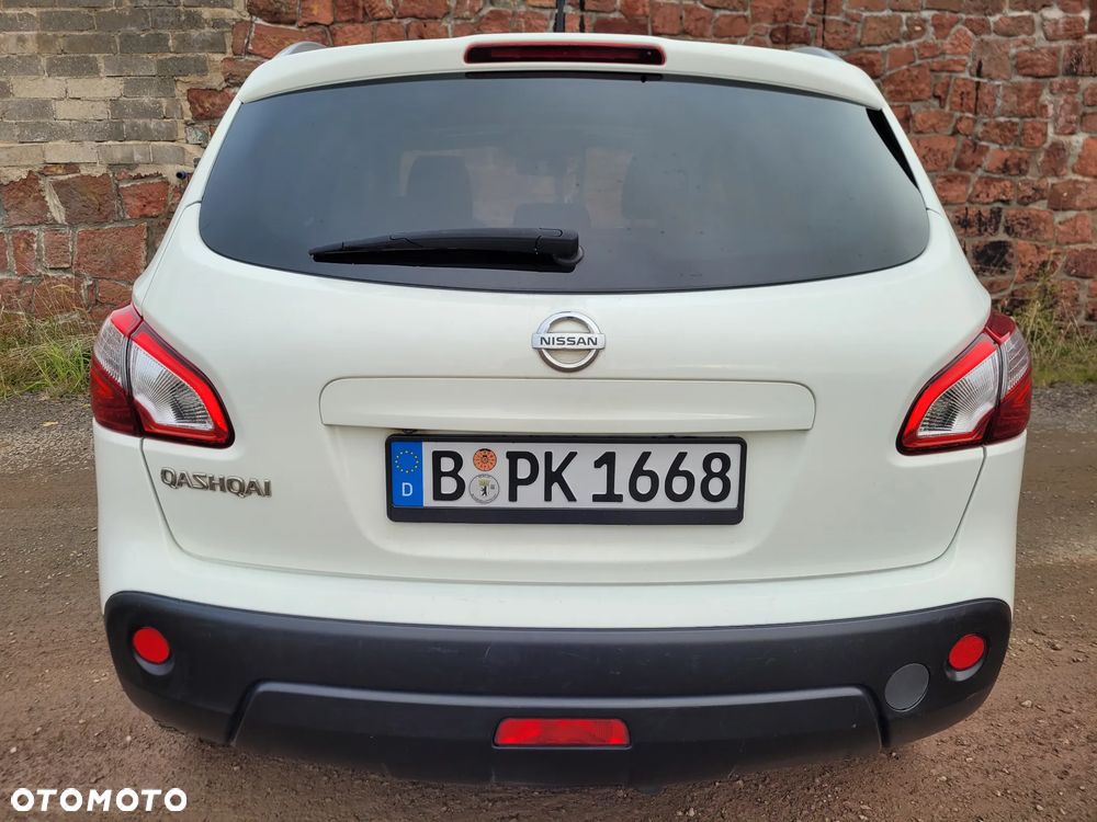 Nissan Qashqai 1.6 360 - 10