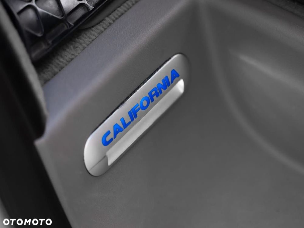 Volkswagen California - 36