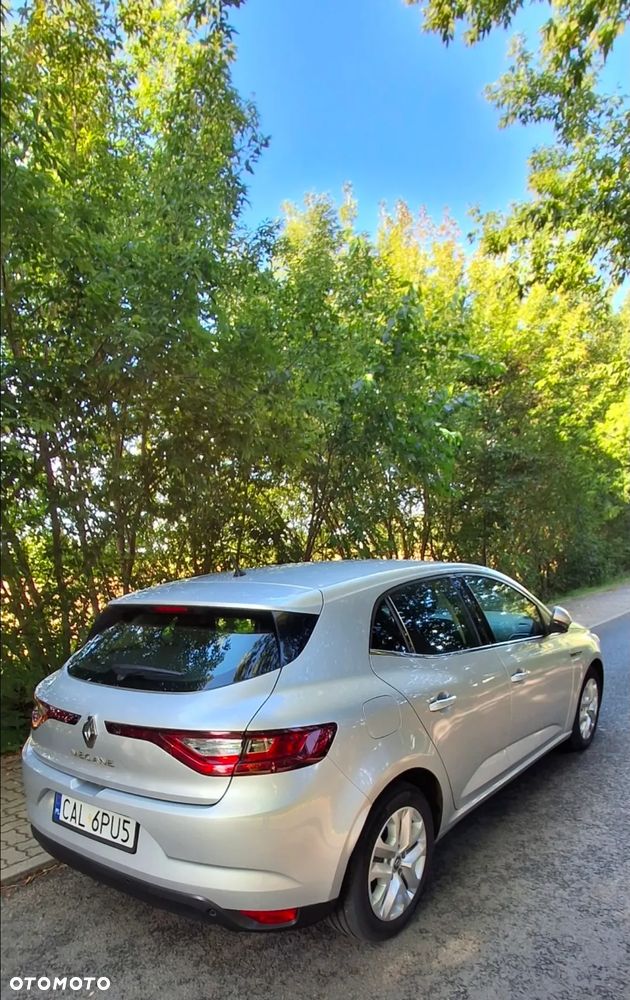 Renault Megane 1.5 Blue dCi Zen - 5