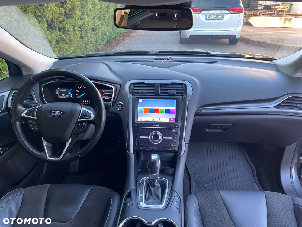 Ford Mondeo 2.0 Hybrid Titanium - 11