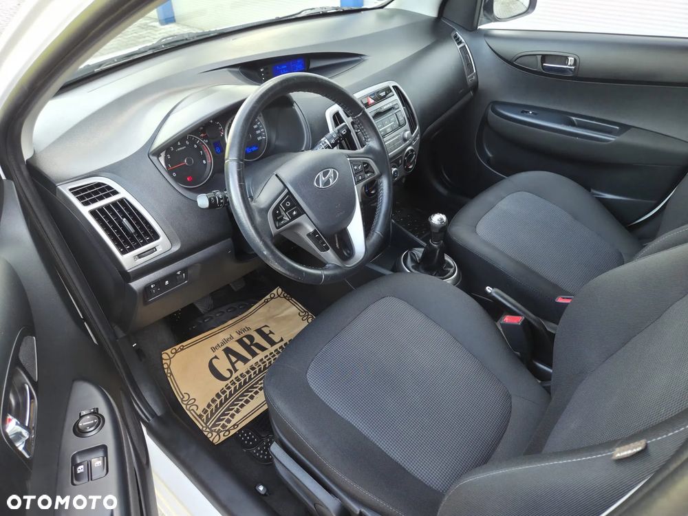 Hyundai i20 1.2 Fifa World Cup Edition - 16
