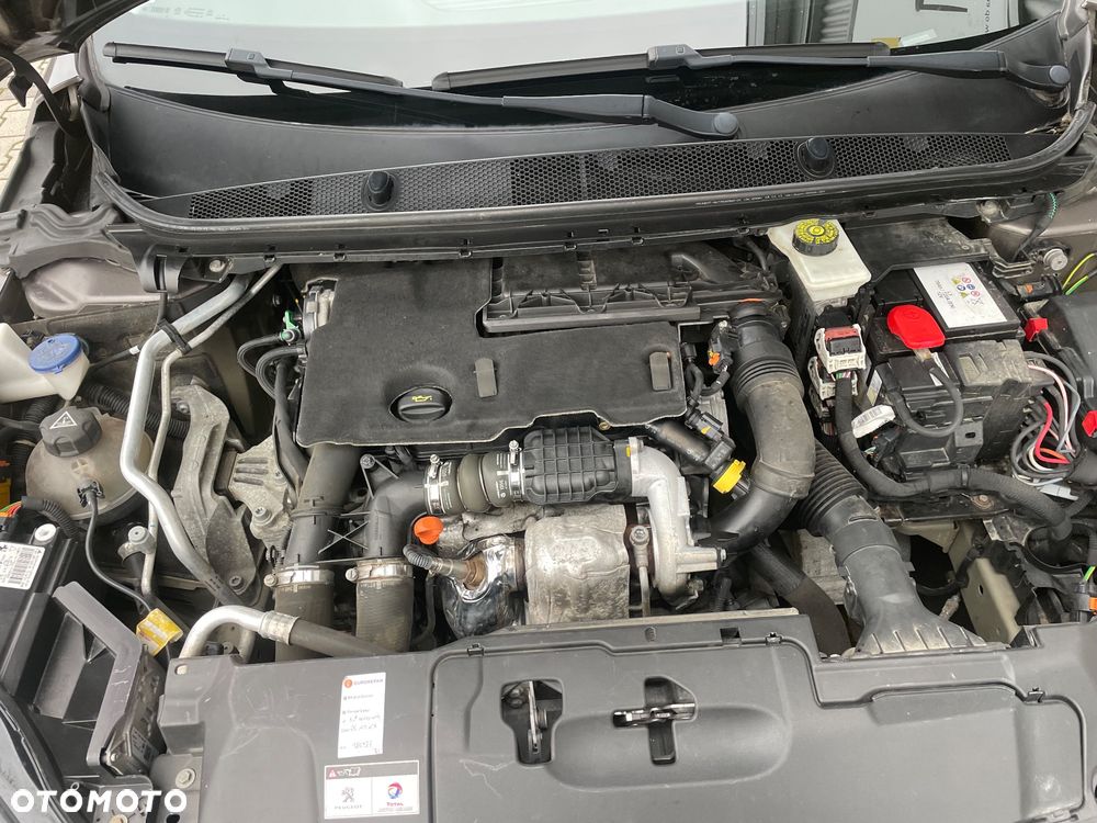 Peugeot 308 1.6 BlueHDi Allure S&S - 11