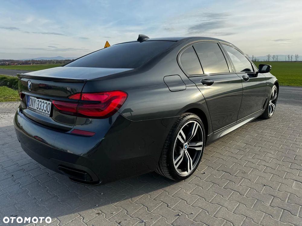 BMW Seria 7 750d xDrive - 13