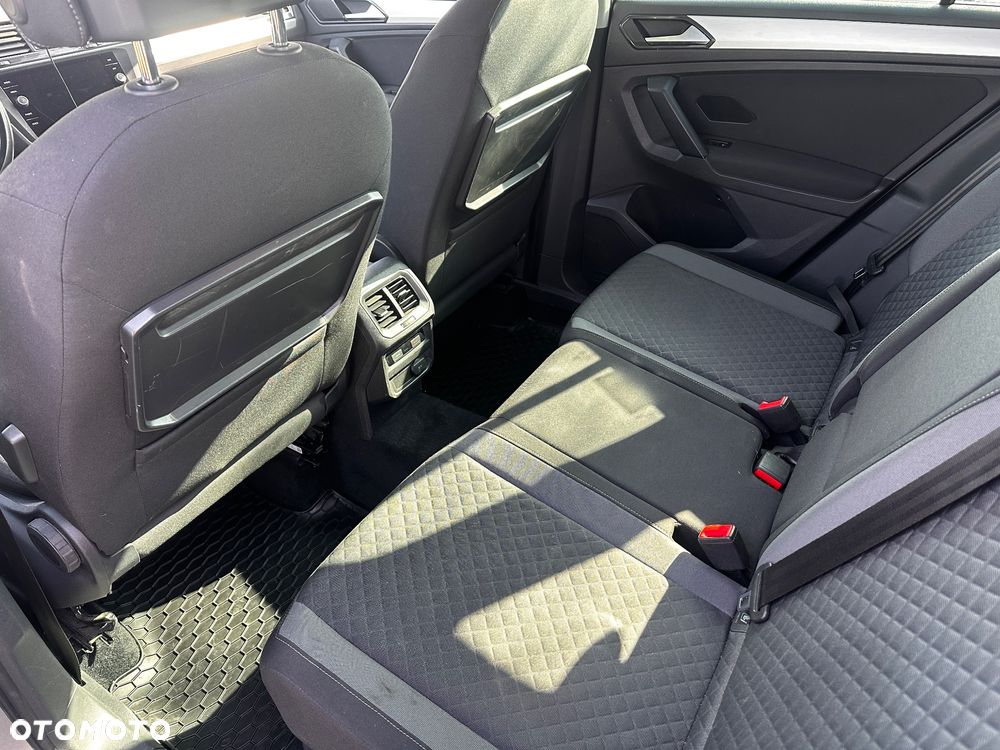 Volkswagen Tiguan - 15