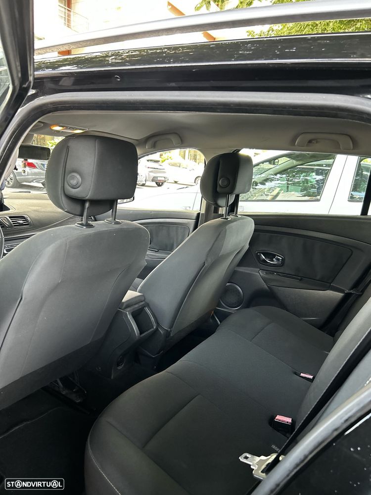 Renault Mégane Sport Tourer ENERGY dCi 110 Start & Stopp Bose Edition - 4